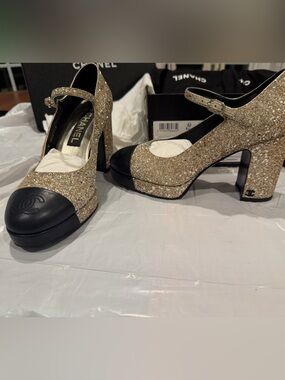 CHANEL Gold Glitter Mary Jane Heels - Black Cap Toe & Platform WORN ONCE size 37